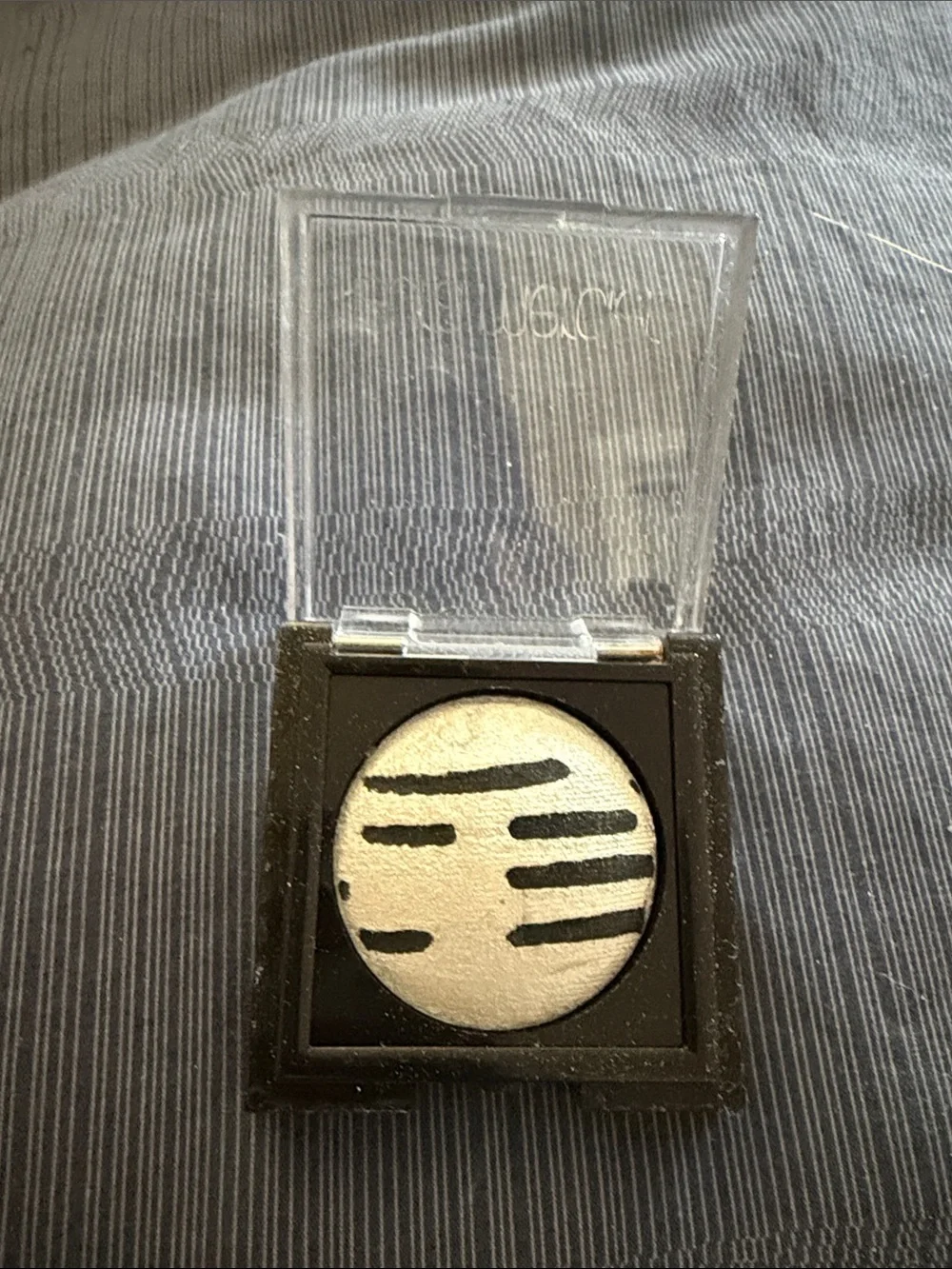 laura mercier luminous silver
